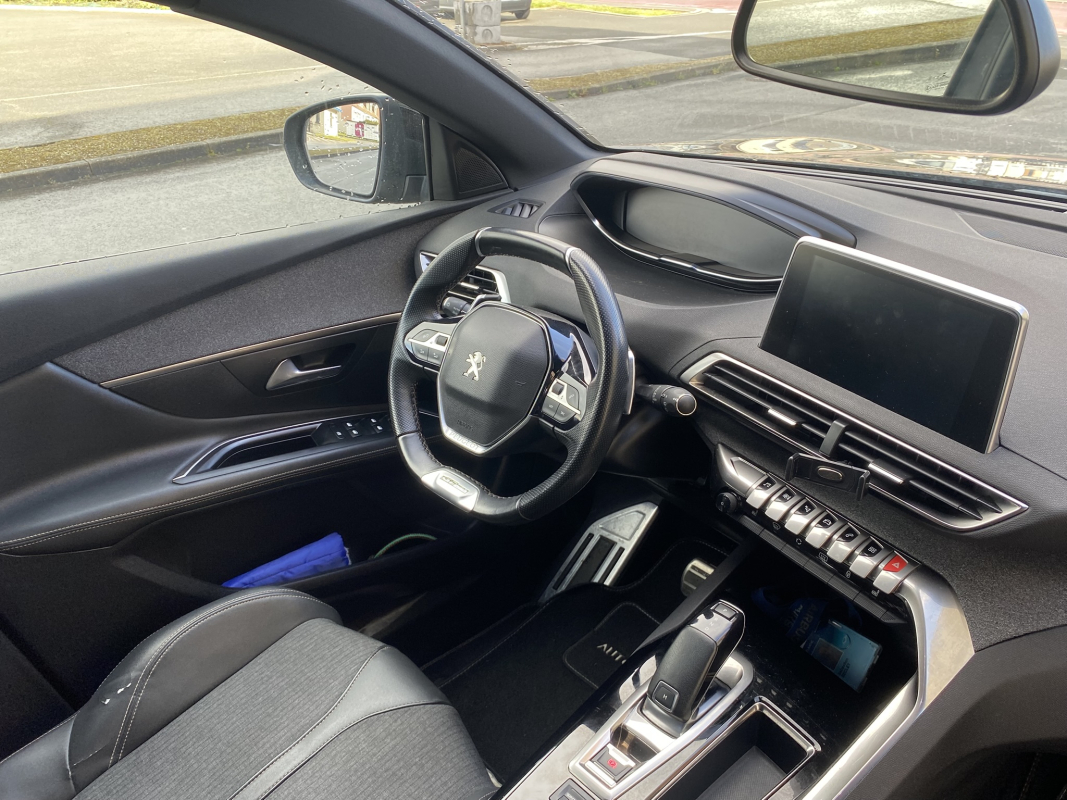 Peugeot 3008 — 18