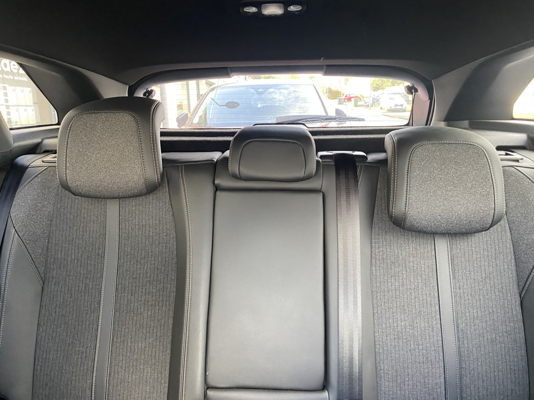 Peugeot 3008 — 36