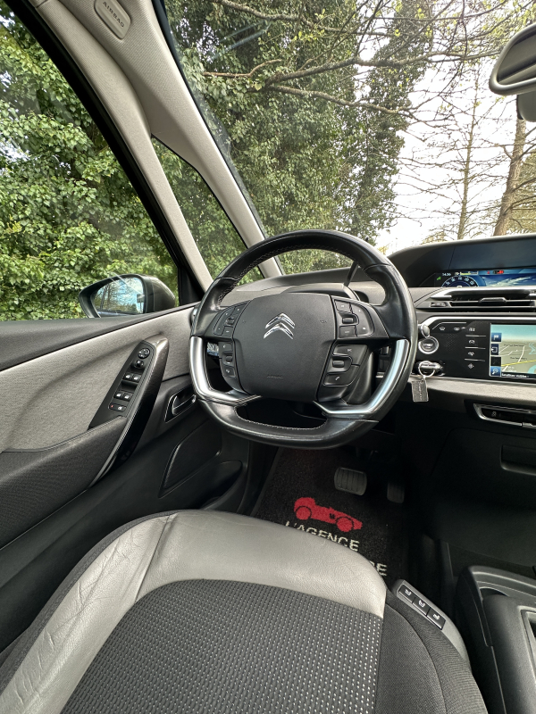 Citroen Grand C4 Picasso — 19
