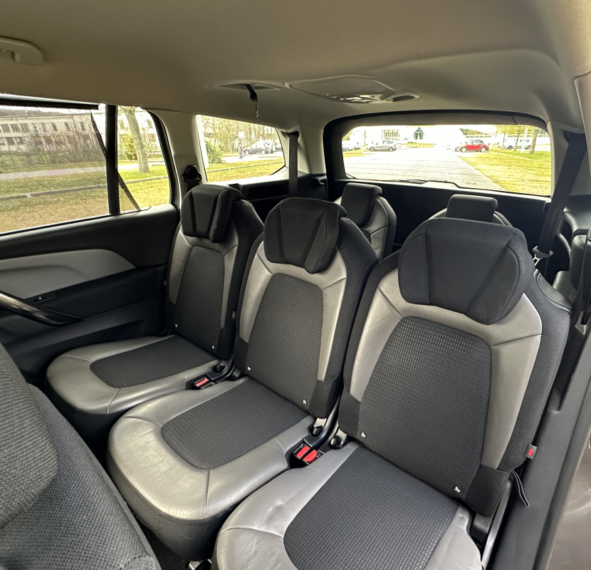 Citroen Grand C4 Picasso — 12
