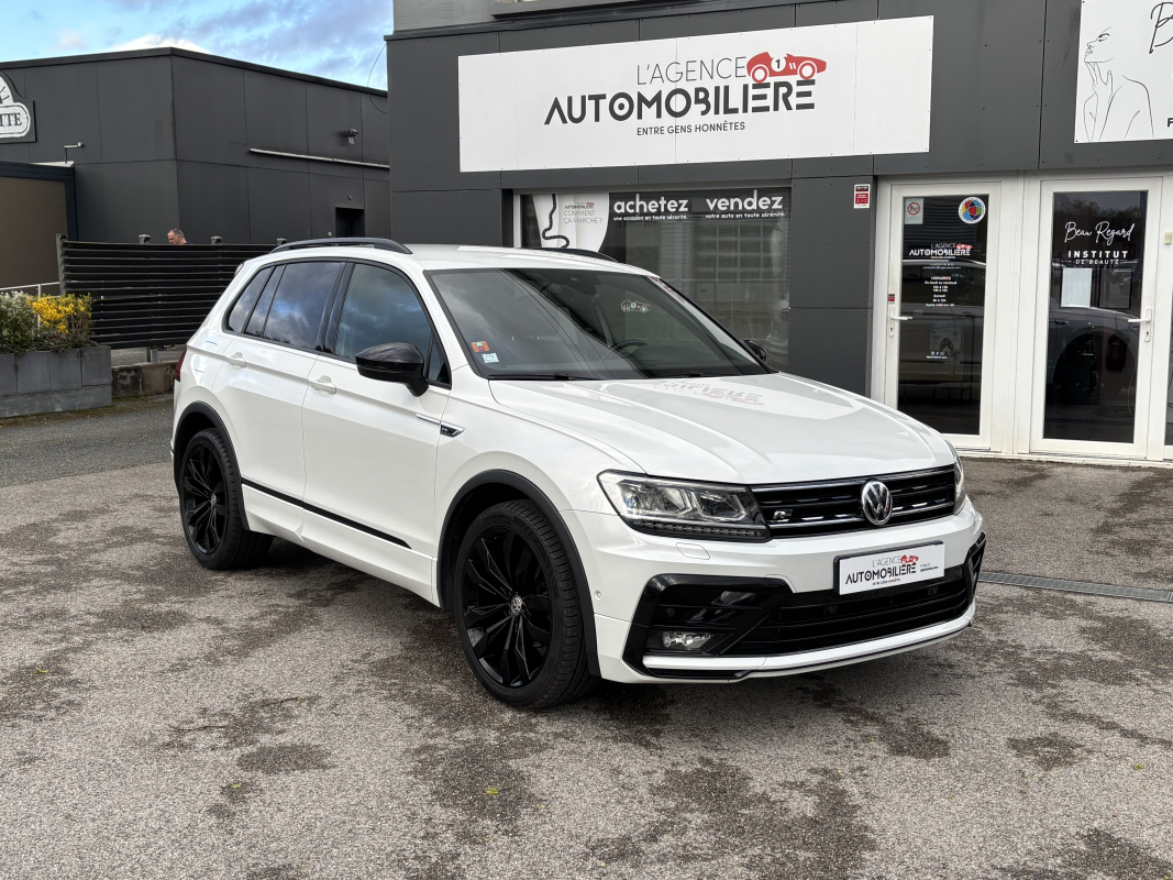 Volkswagen Tiguan — 32