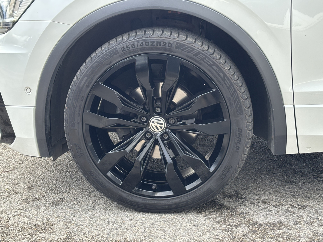 Volkswagen Tiguan — 29