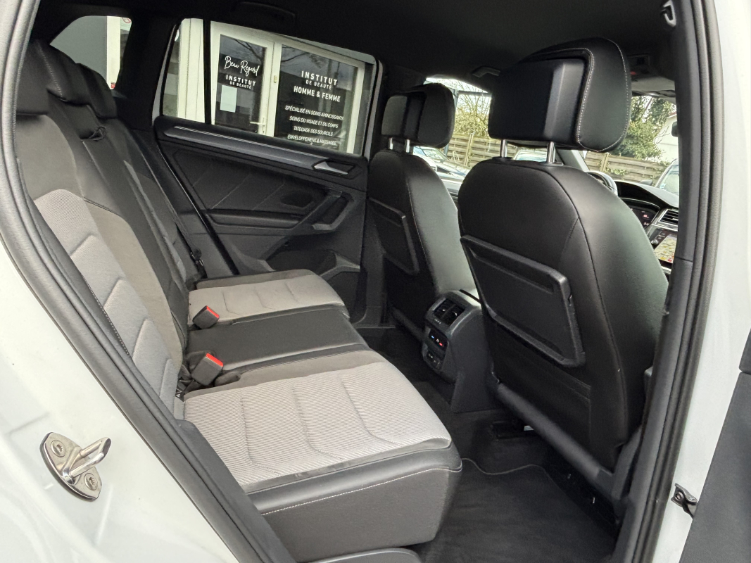 Volkswagen Tiguan — 17