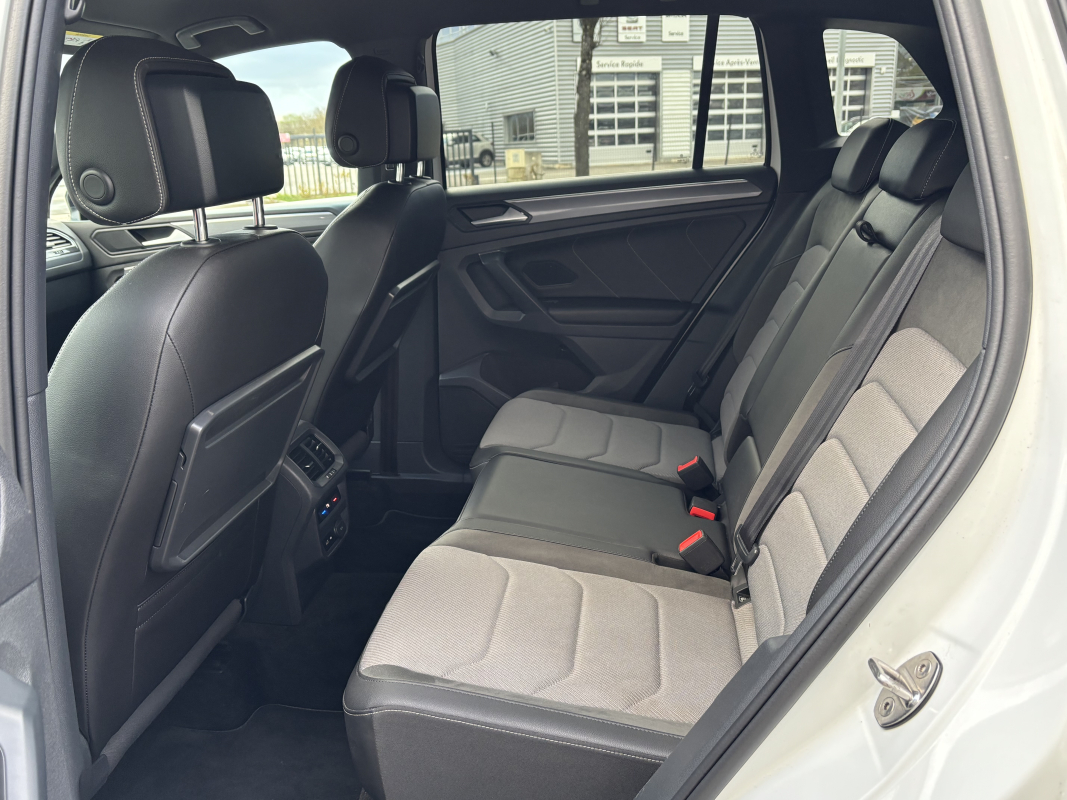Volkswagen Tiguan — 14