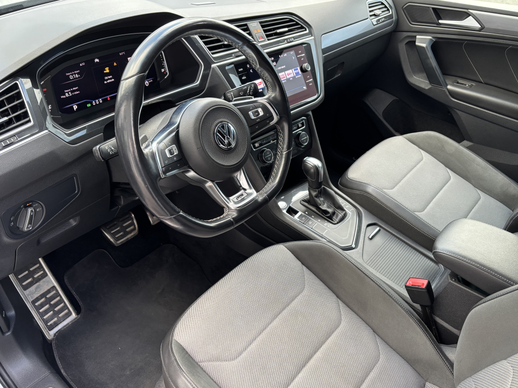 Volkswagen Tiguan — 15