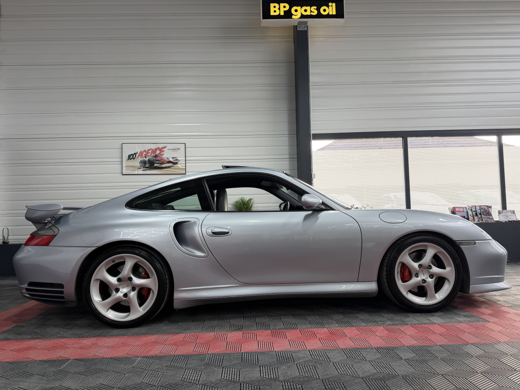 Porsche 911 — 8