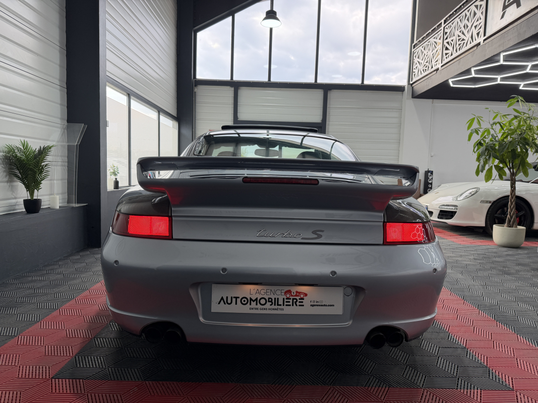 Porsche 911 — 6