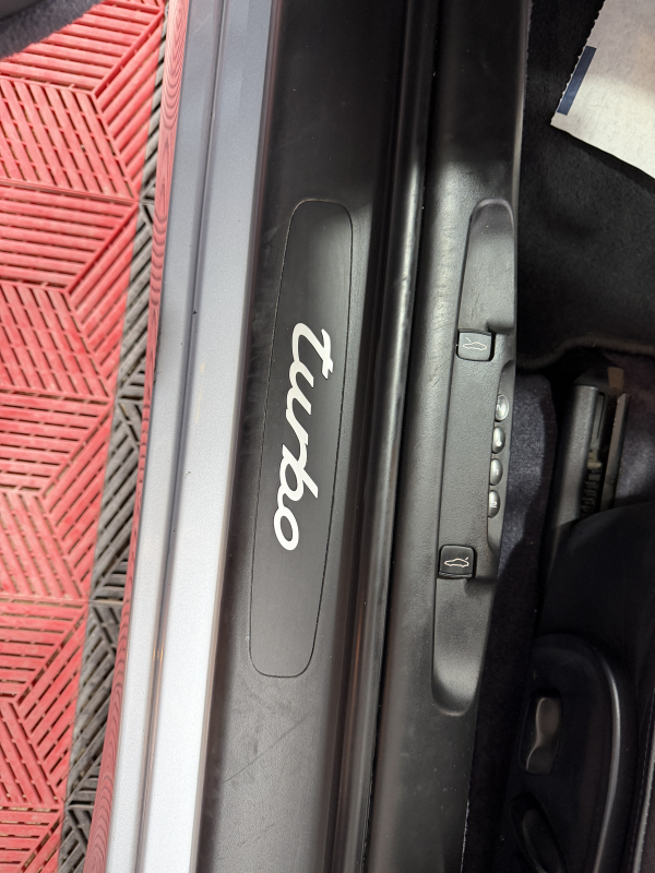 Porsche 911 — 33