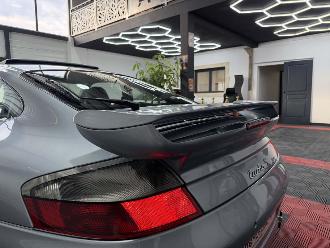 Porsche 911 — 13