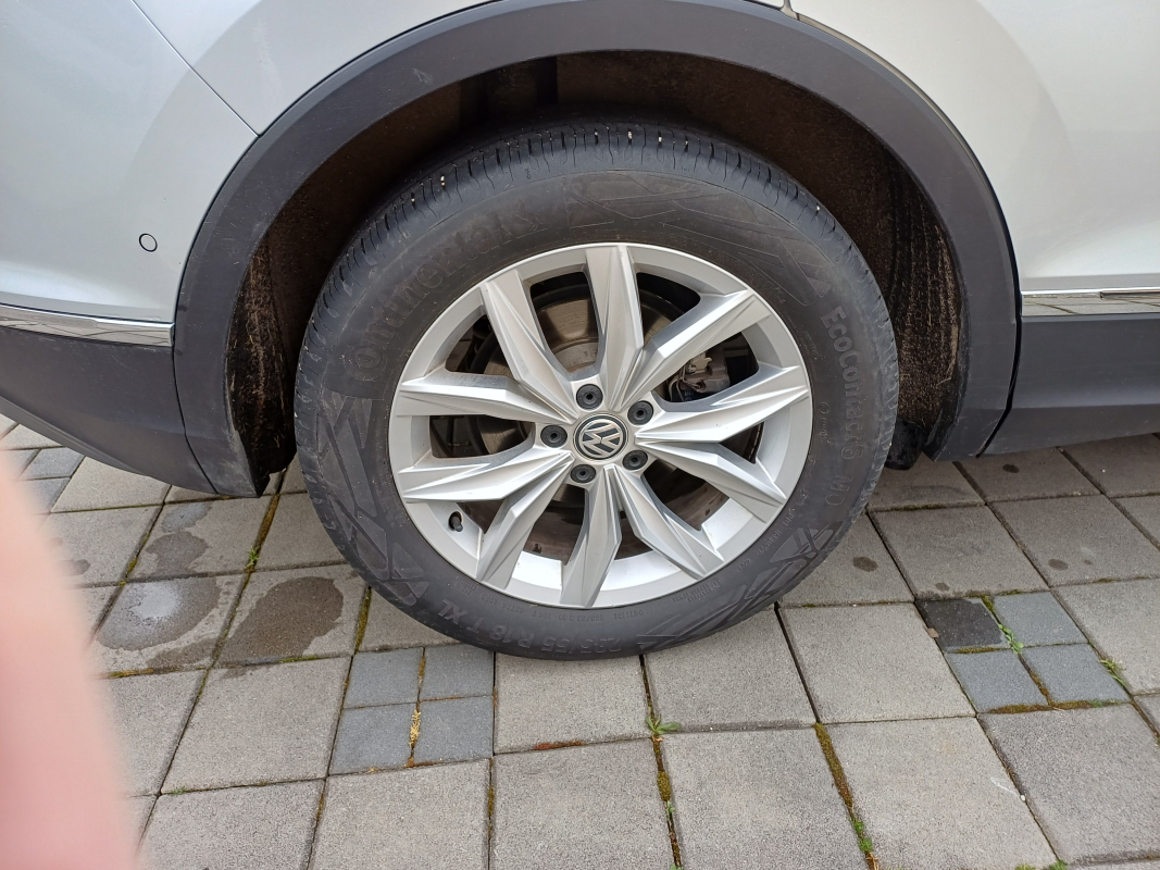 Volkswagen Tiguan — 27