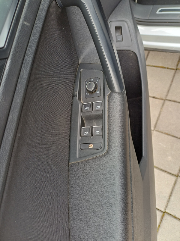 Volkswagen Tiguan — 17