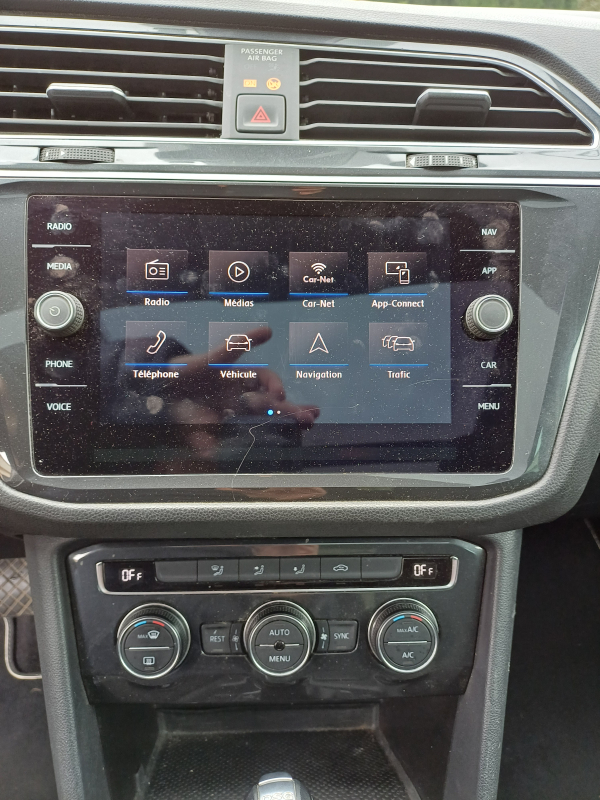 Volkswagen Tiguan — 14