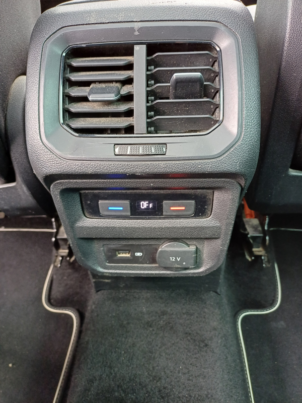 Volkswagen Tiguan — 16