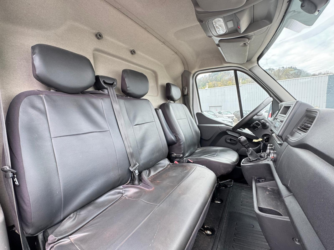 Renault Master — 16