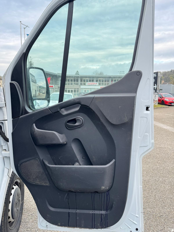 Renault Master — 18