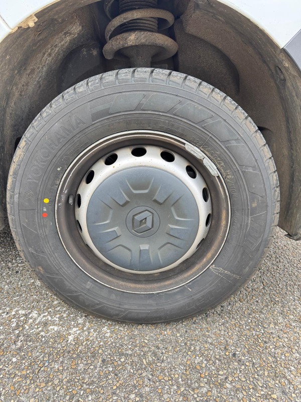 Renault Master — 20