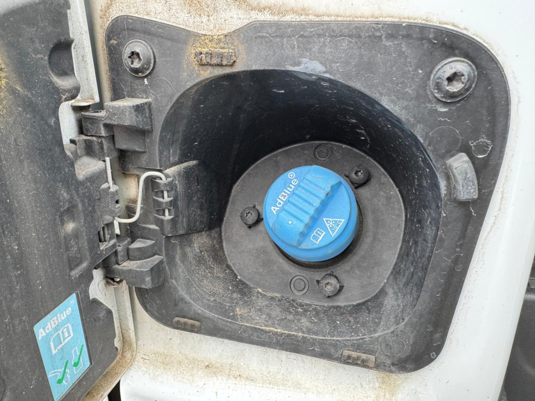 Renault Master — 19