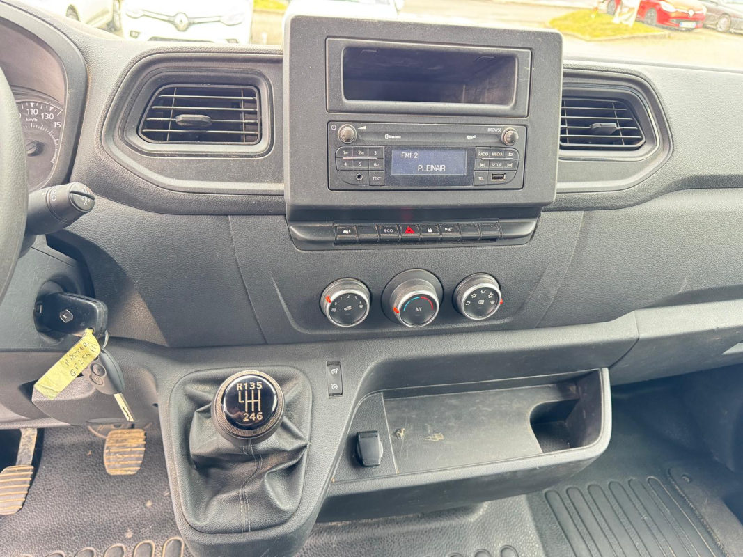 Renault Master — 13