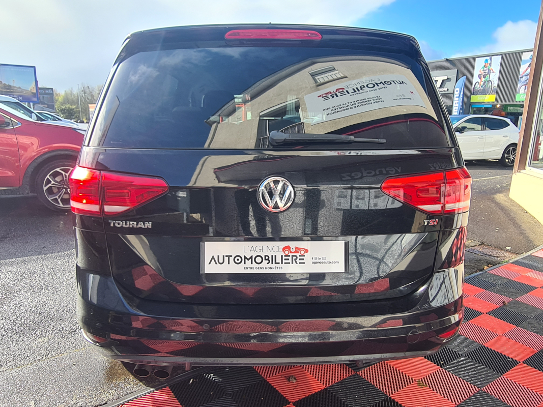 Volkswagen Touran — 4