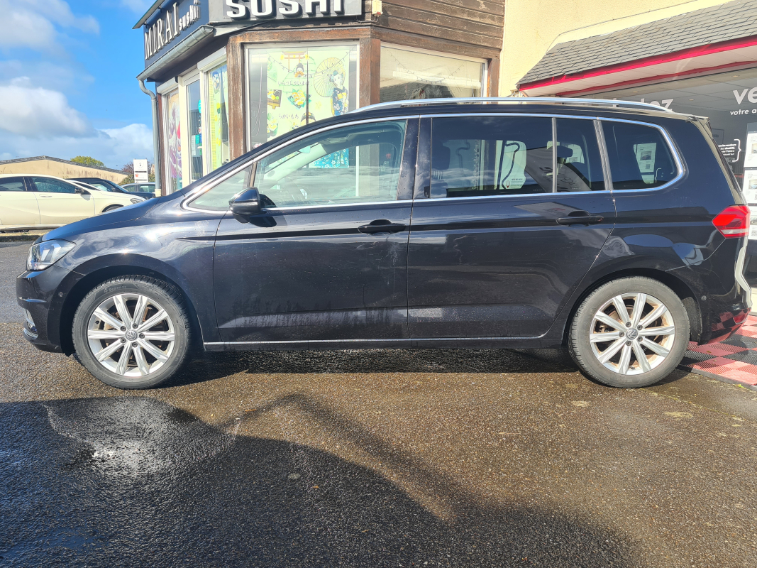 Volkswagen Touran — 2