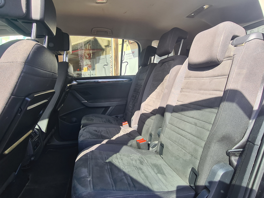 Volkswagen Touran — 10