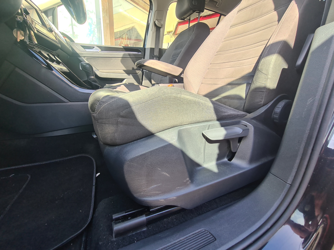 Volkswagen Touran — 34