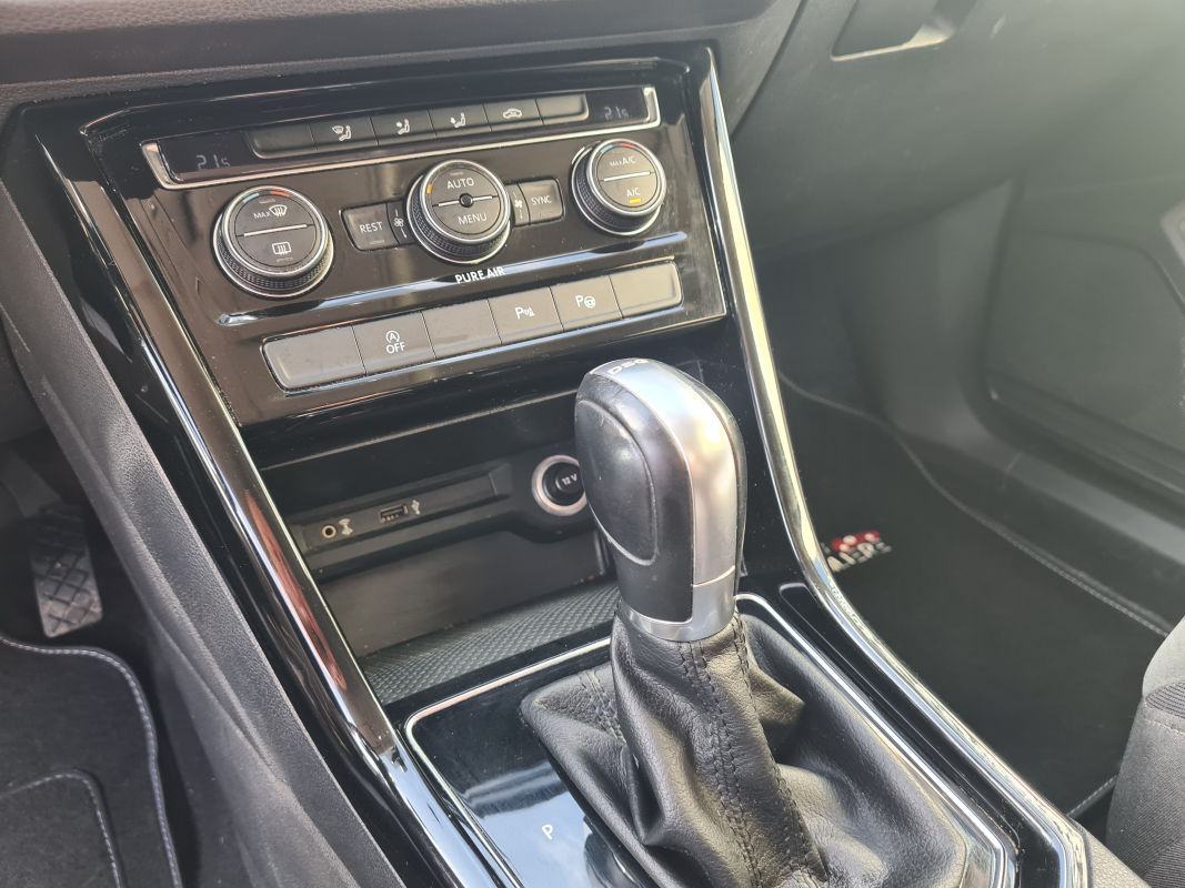 Volkswagen Touran — 18