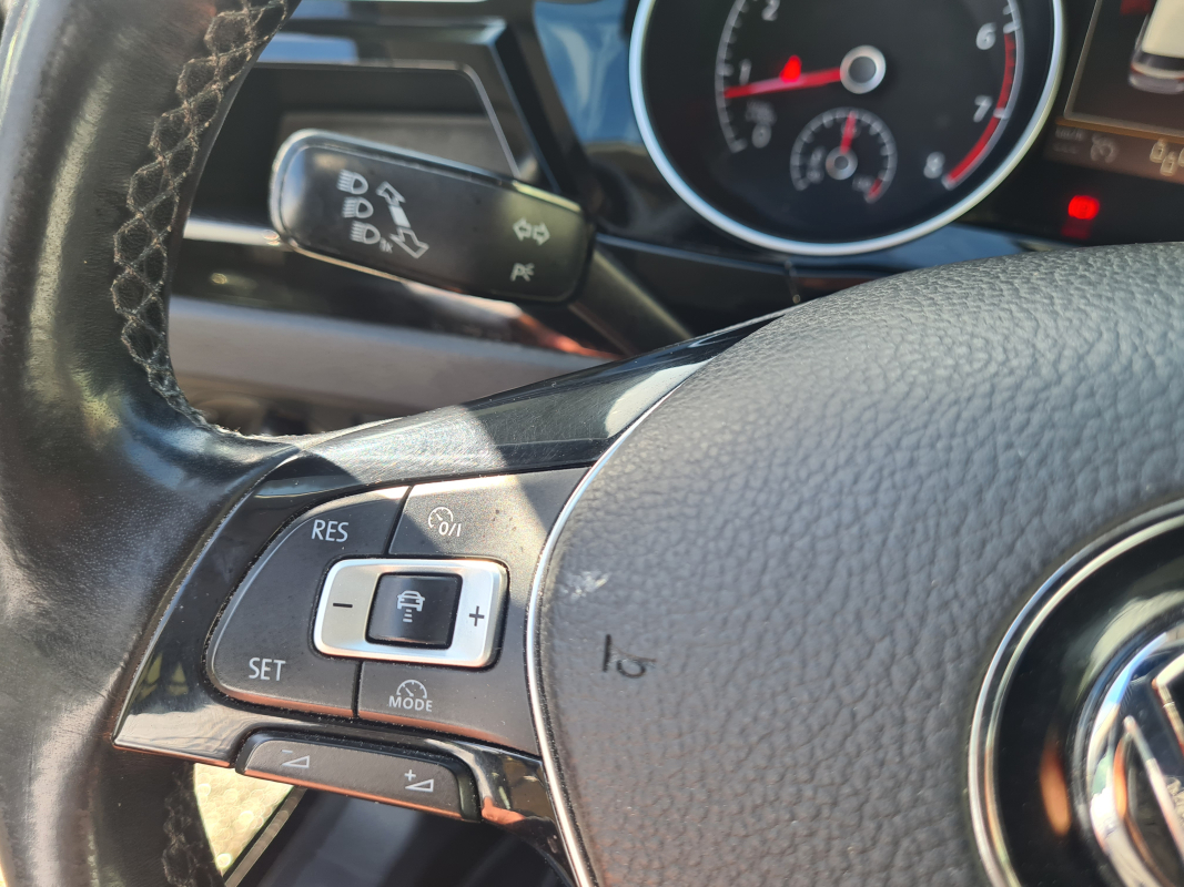 Volkswagen Touran — 20