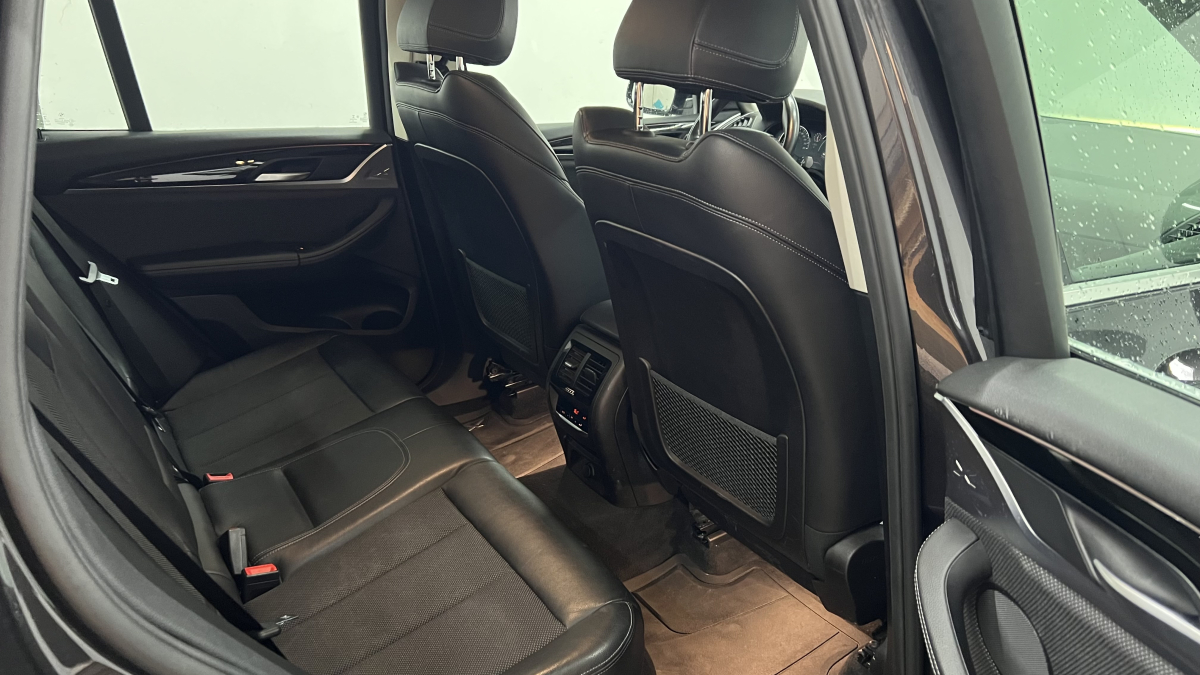 Bmw X3 — 12