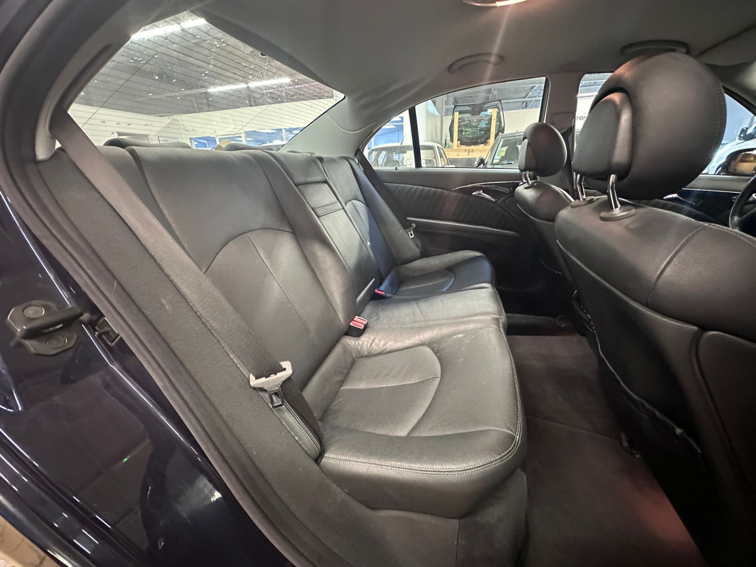 Mercedes Classe E — 18