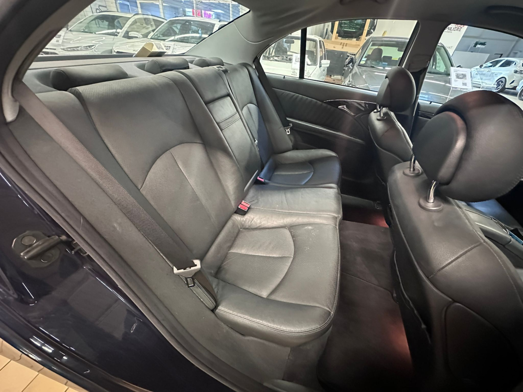 Mercedes Classe E — 21