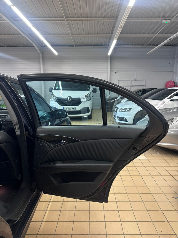Mercedes Classe E — 30