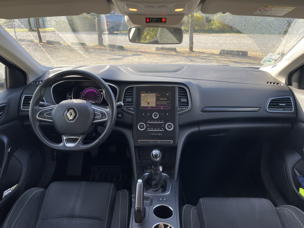 Renault Megane — 9