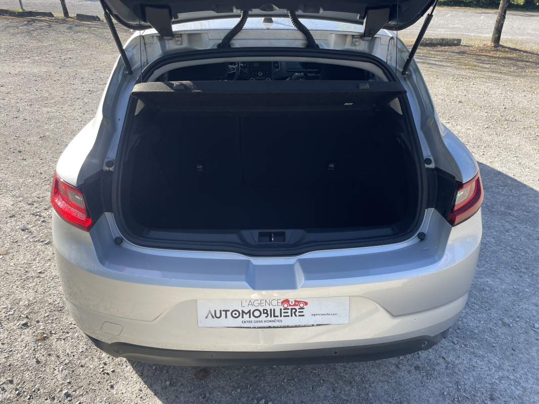 Renault Megane — 15