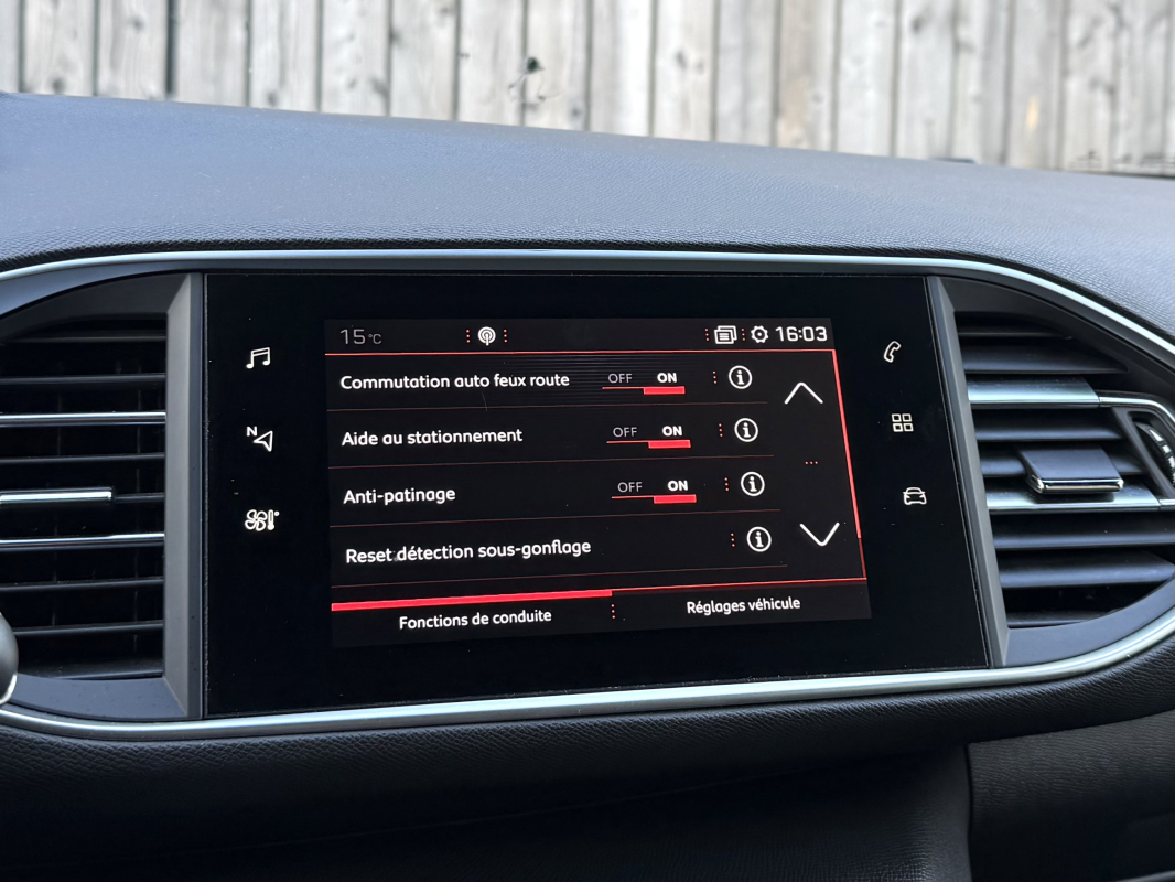 Peugeot 308 — 12