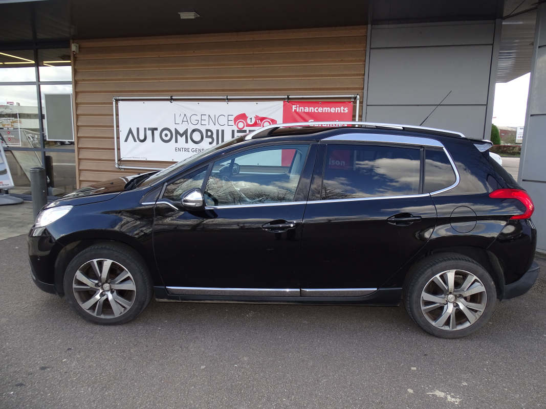 Peugeot 2008 — 10