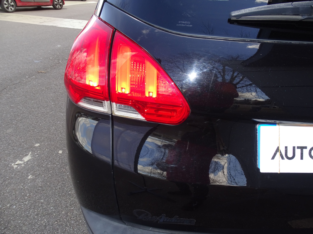 Peugeot 2008 — 28