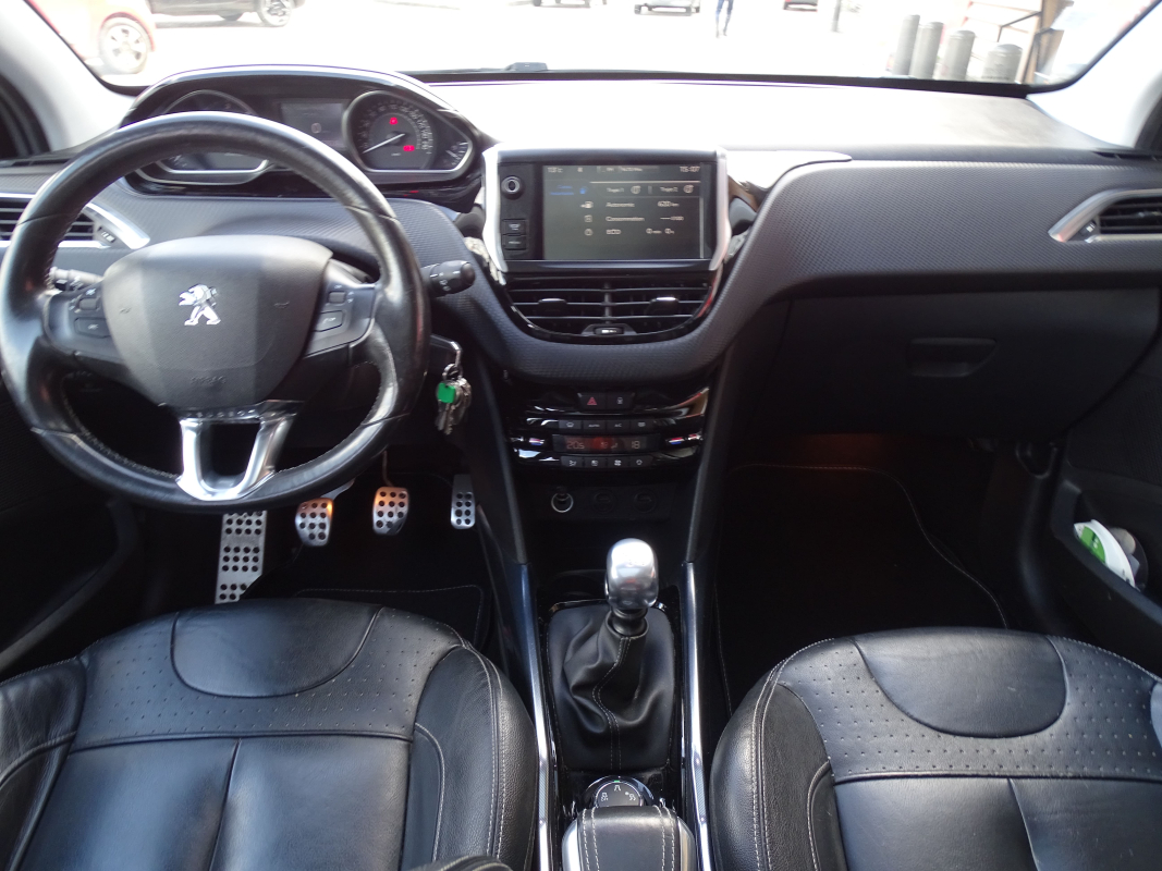 Peugeot 2008 — 19