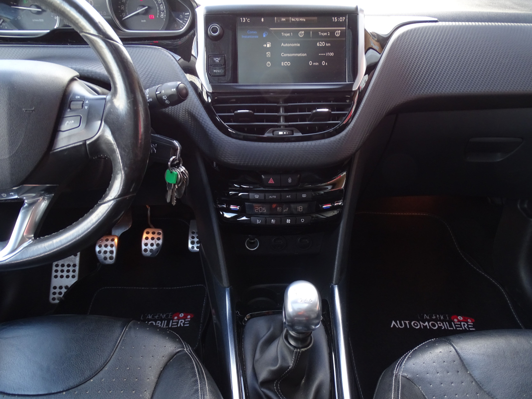 Peugeot 2008 — 22