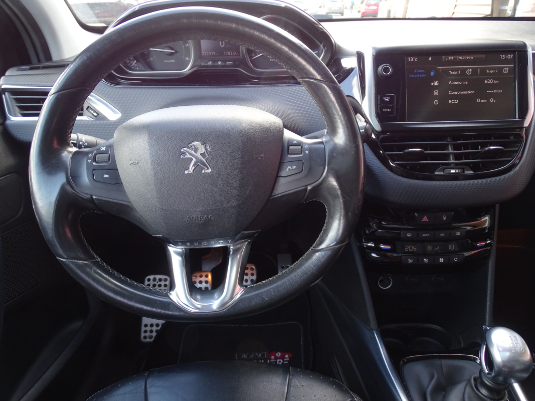 Peugeot 2008 — 20