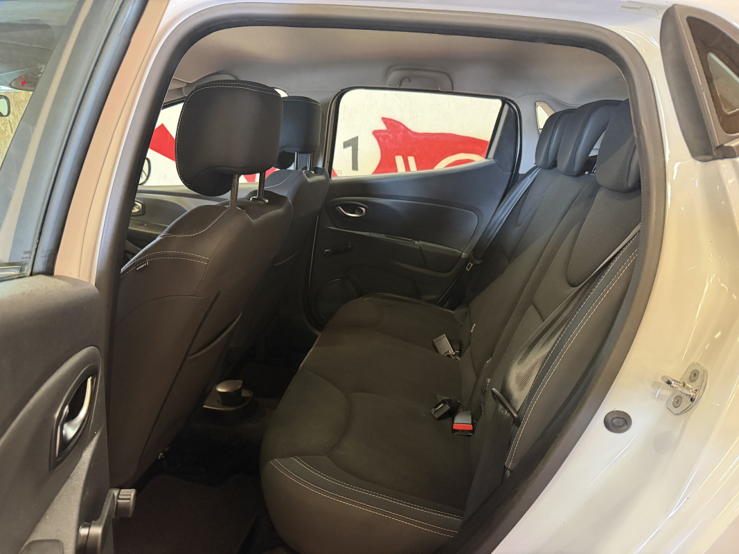 Renault Clio — 16