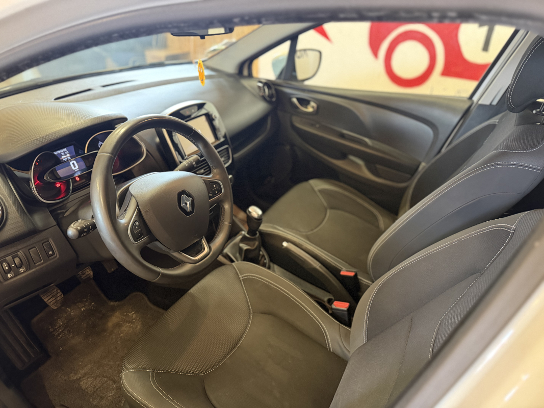 Renault Clio — 9