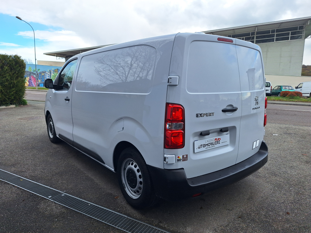 Peugeot Expert — 5