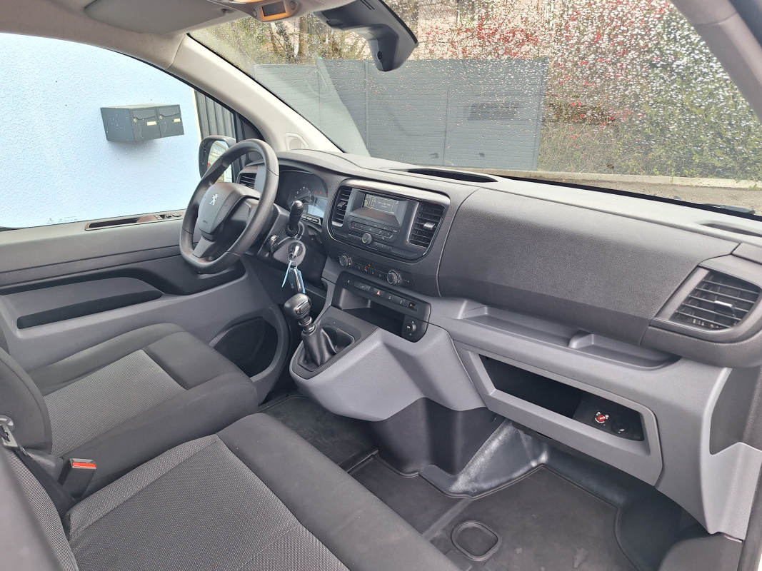 Peugeot Expert — 17
