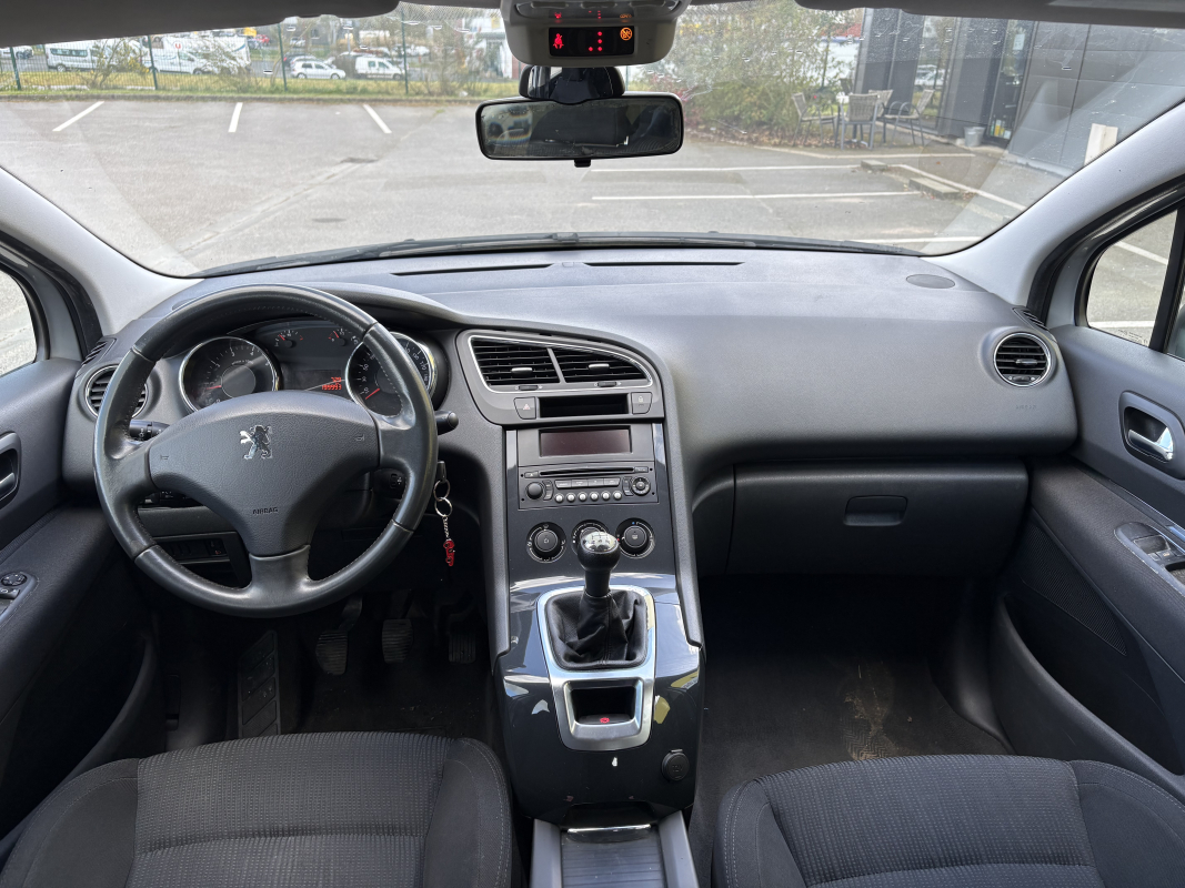 Peugeot 5008 — 13