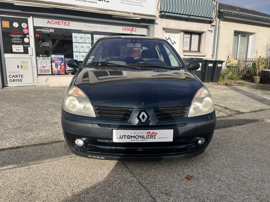 Renault Clio — 2