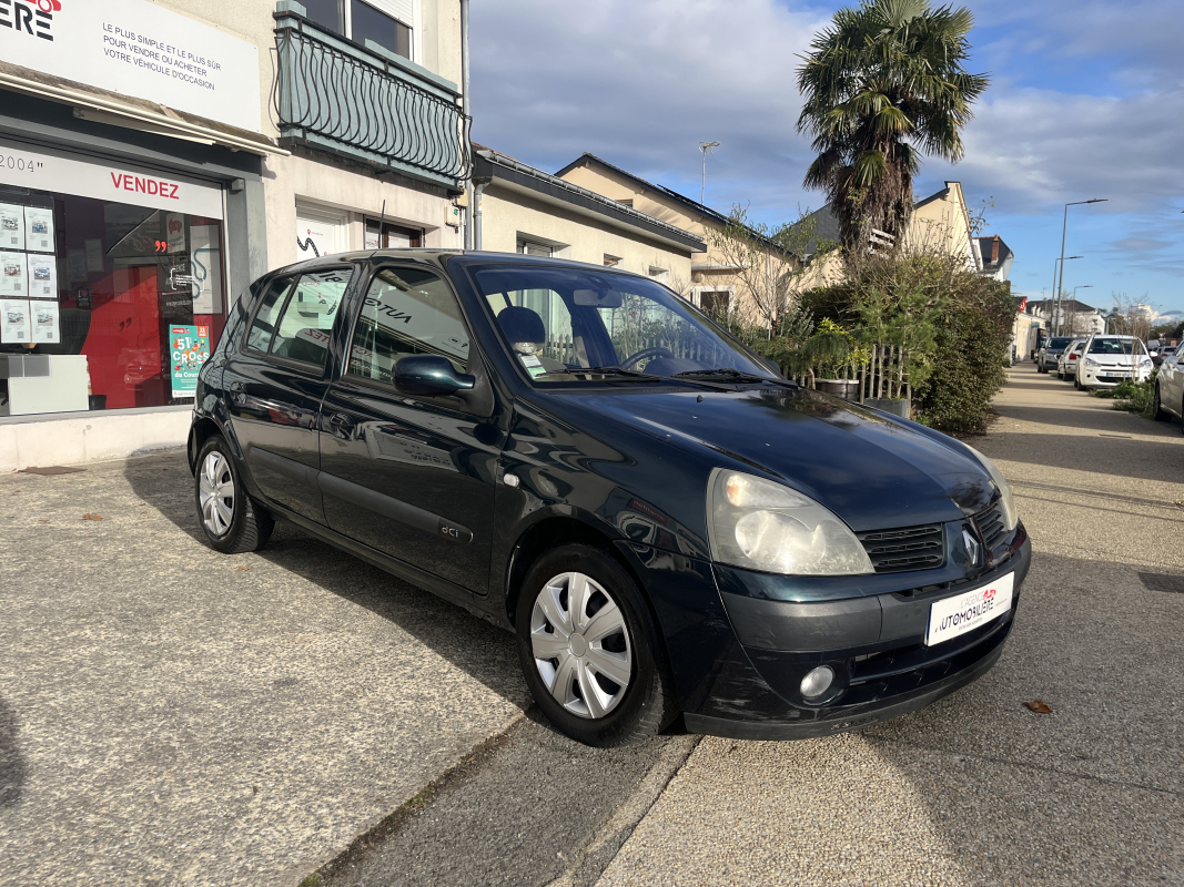 Renault Clio — 3