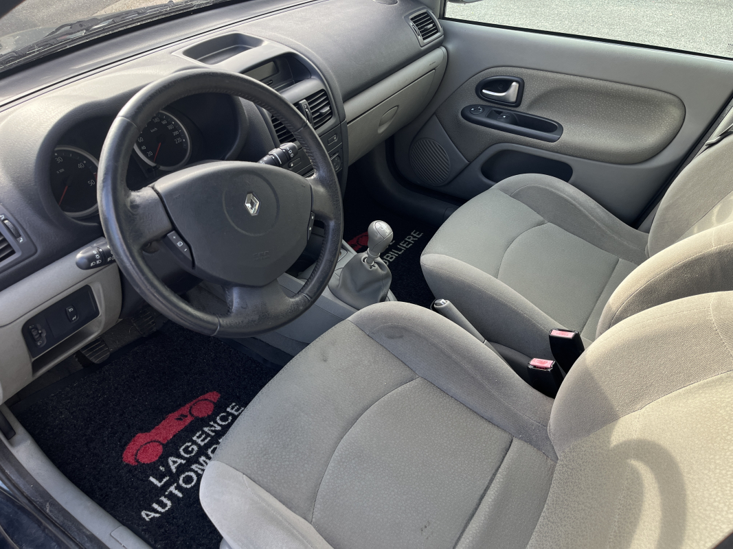 Renault Clio — 9