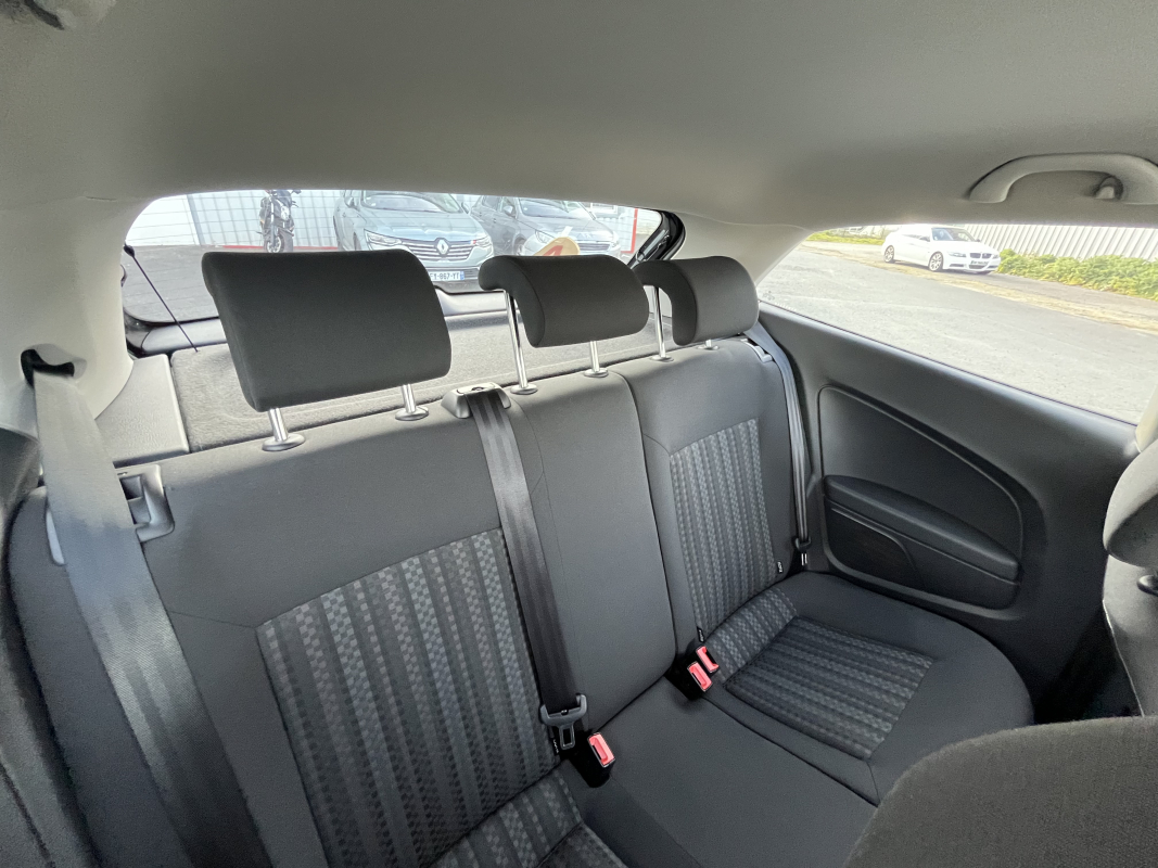 Volkswagen Polo — 9
