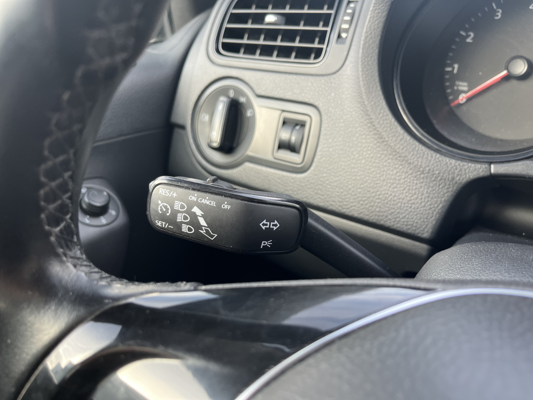 Volkswagen Polo — 12